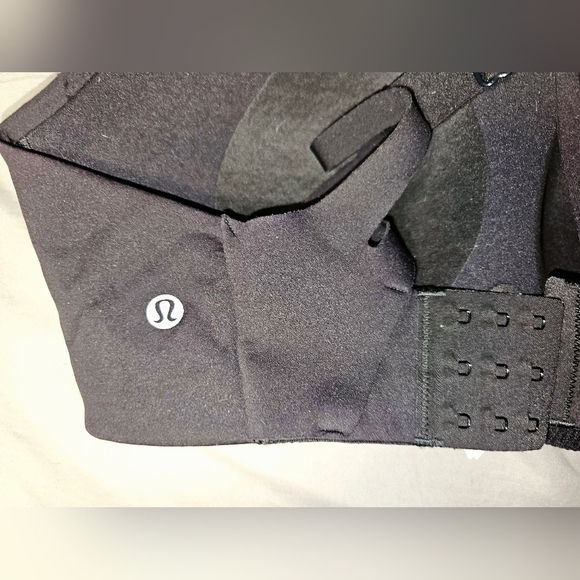 Lululemon Athletica Black Seamless Bra with Racerback - Picture 5 of 5
